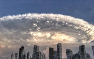  Nube Como La De La Película Del “Día De La Independencia” Cubre Cartagena 
